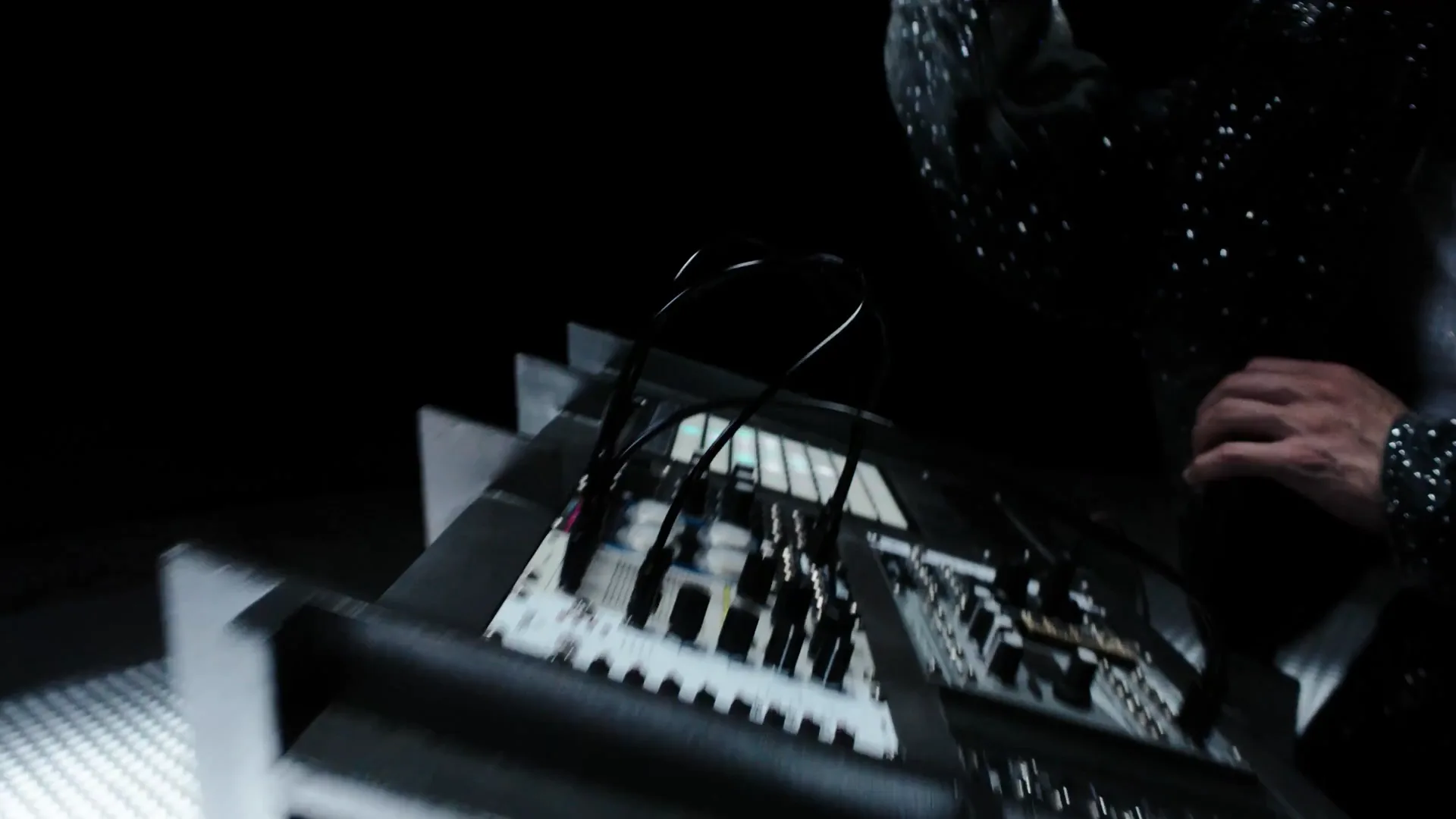 DENZA N9 Flash-Charging Edition x Wang Leehom documentation 8